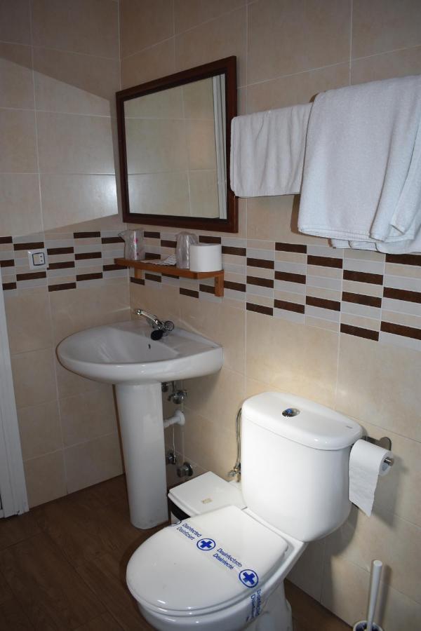 Hostal Alamare Севиля Екстериор снимка