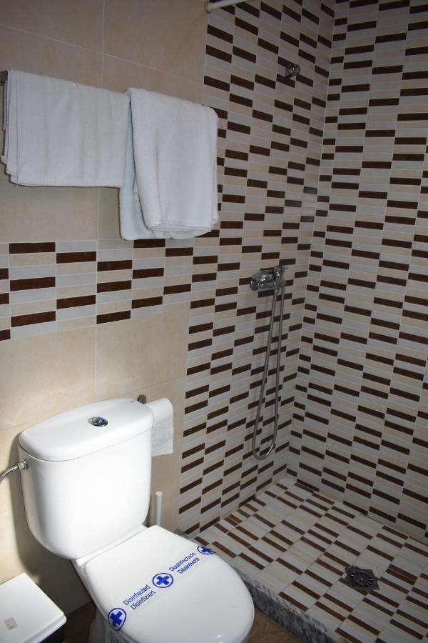 Hostal Alamare Севиля Екстериор снимка