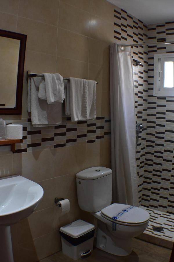 Hostal Alamare Севиля Екстериор снимка