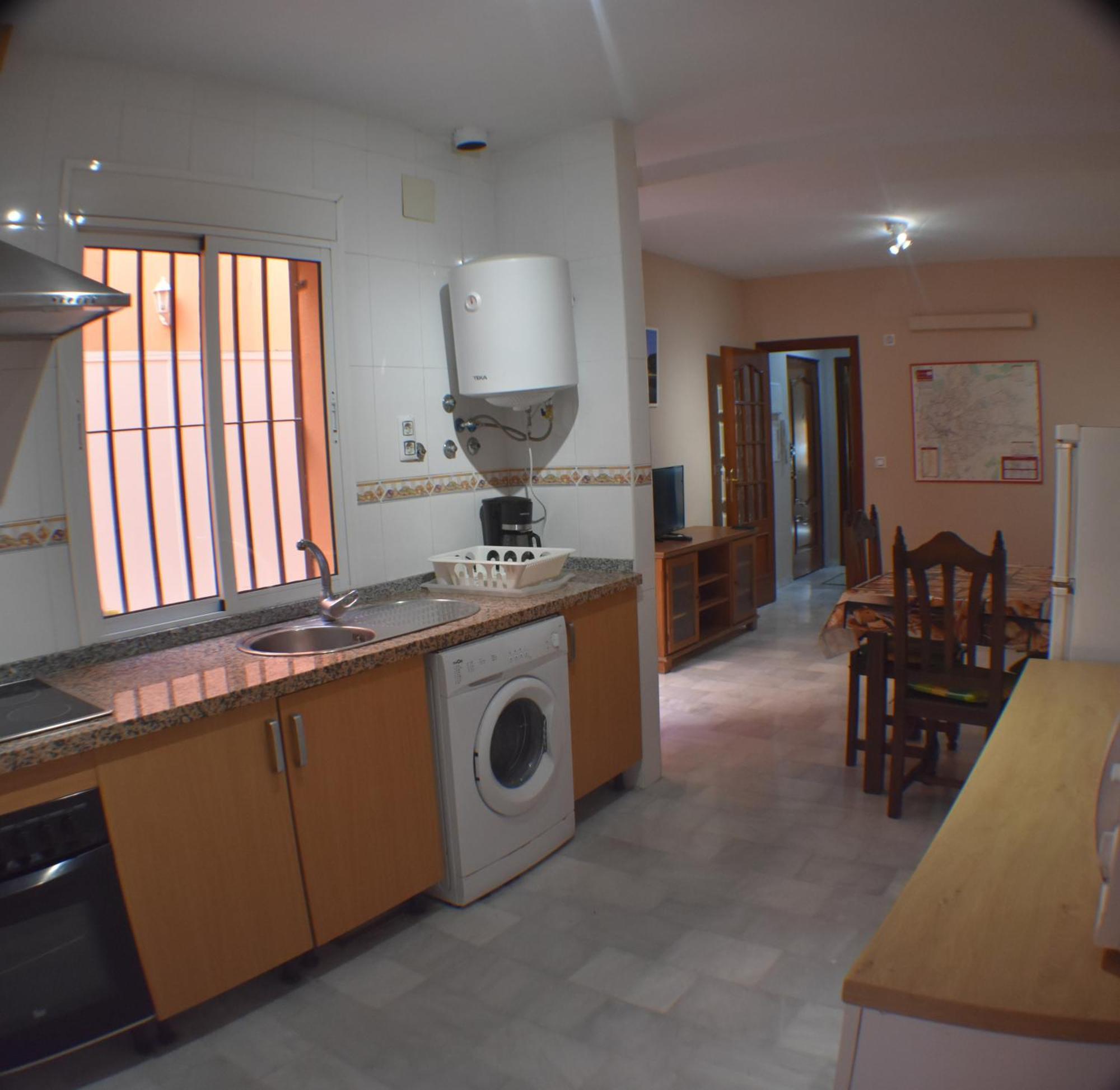 Hostal Alamare Севиля Екстериор снимка