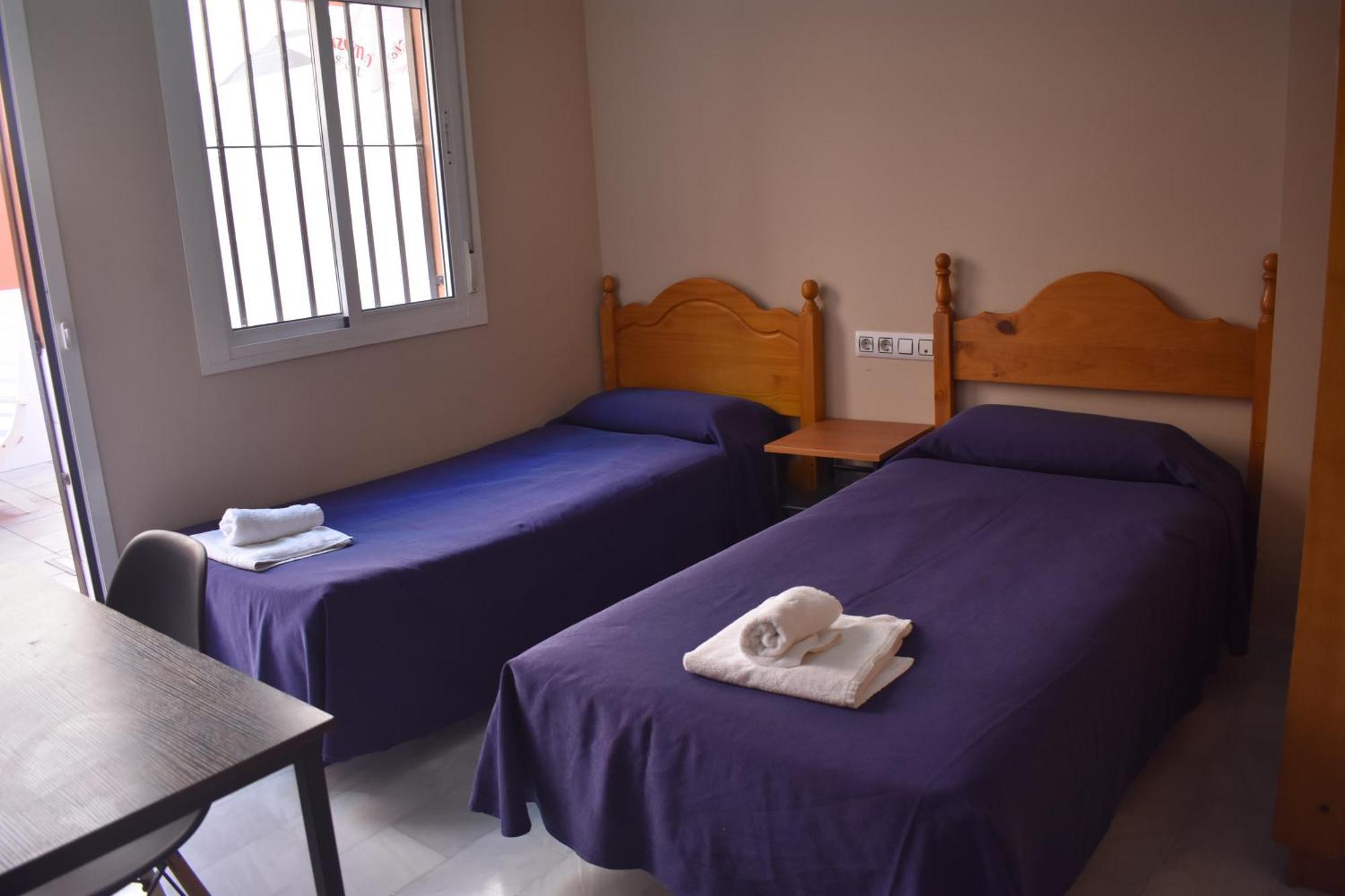 Hostal Alamare Севиля Екстериор снимка